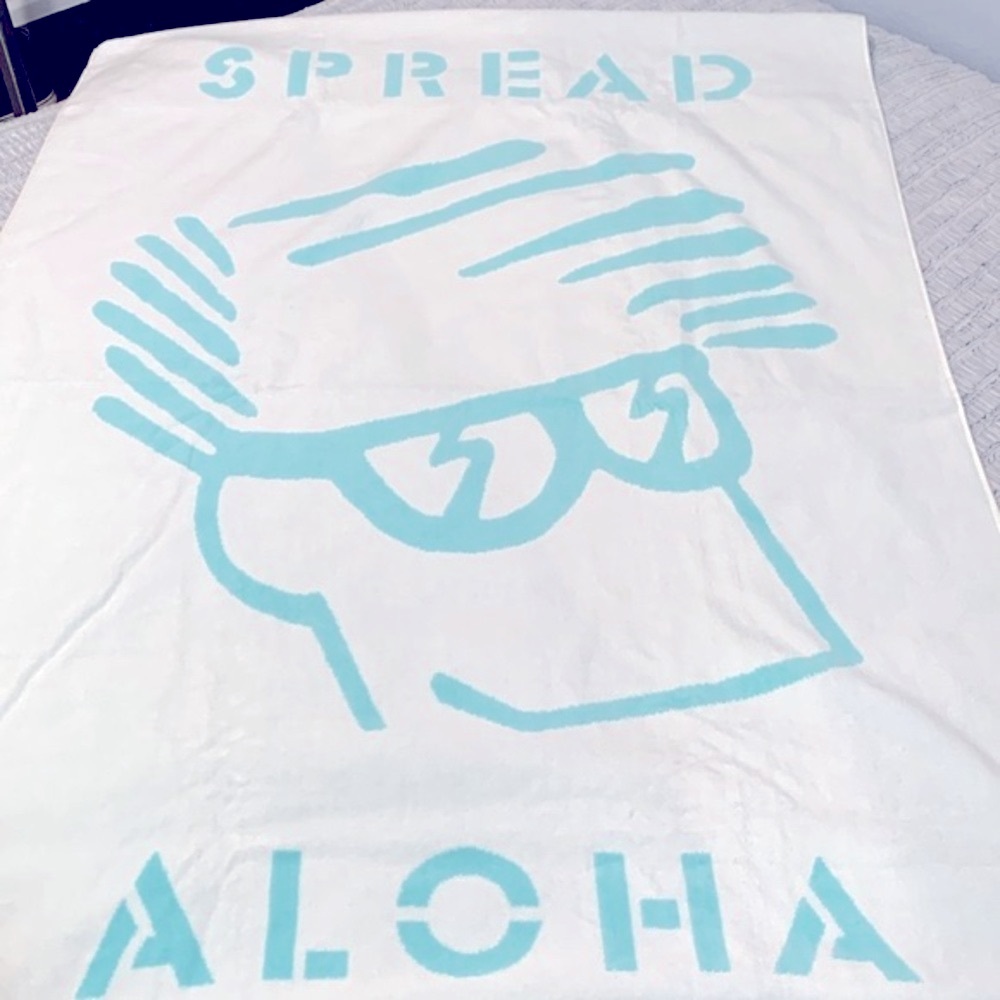 🔹NEW.. collaboration The Brothers Marshall / Vans Beach Towel…